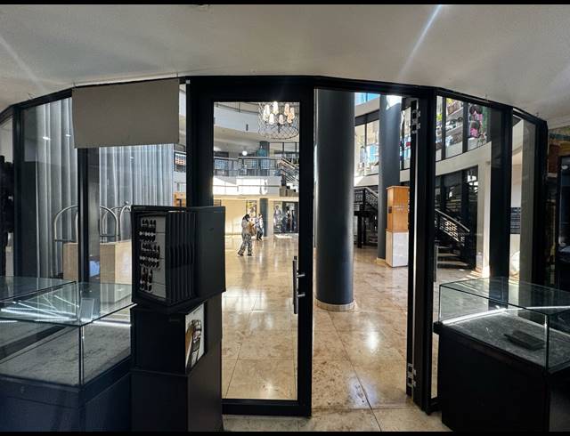 28M² RETAIL FOR SALE IN UMHLANGA RIDGE